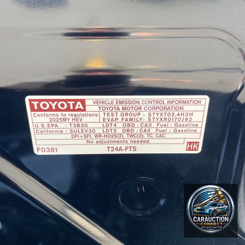 2025 Toyota Tacoma Trailhunter HV
