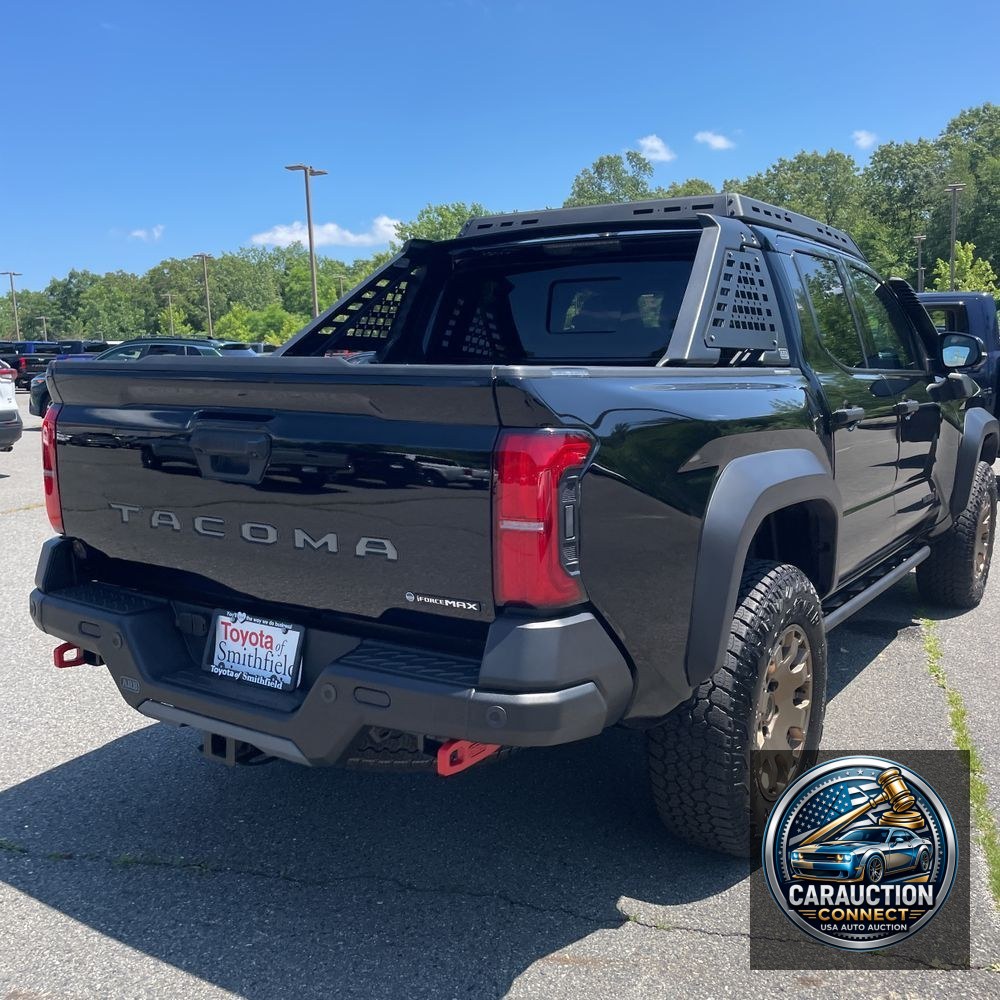 2025 Toyota Tacoma Trailhunter HV