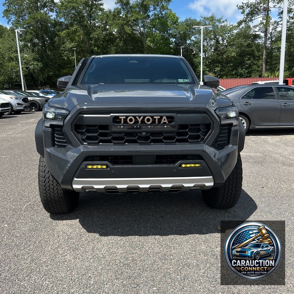 2024 Toyota Tacoma Trailhunter HV