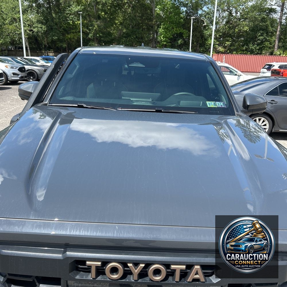 2024 Toyota Tacoma Trailhunter HV