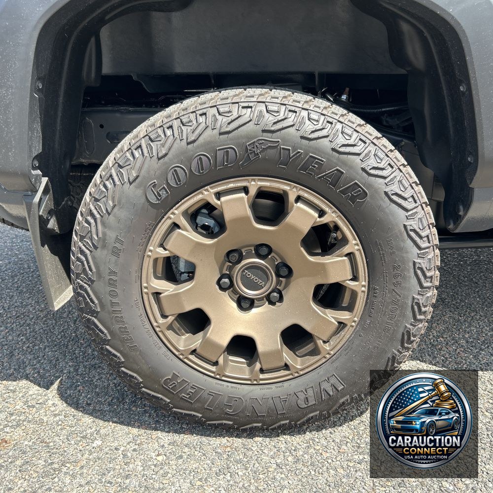 2024 Toyota Tacoma Trailhunter HV