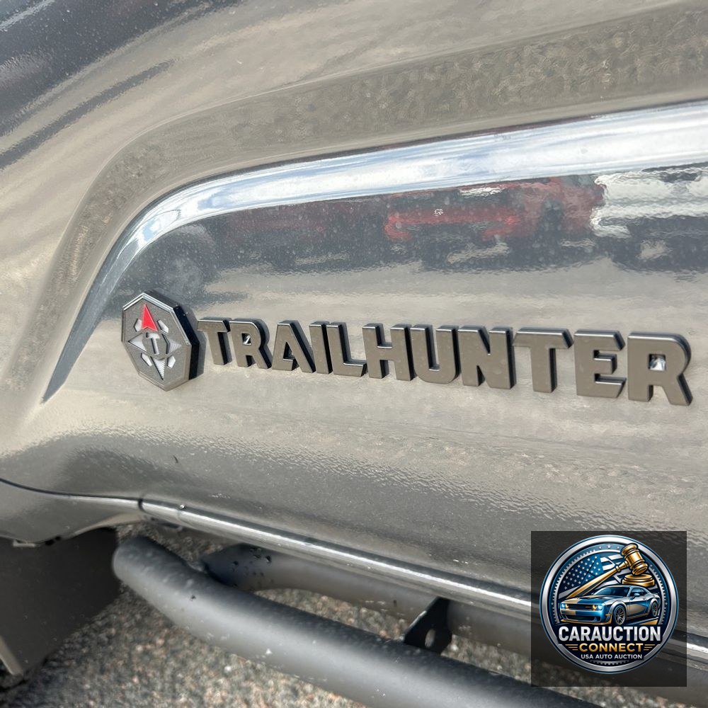 2024 Toyota Tacoma Trailhunter HV