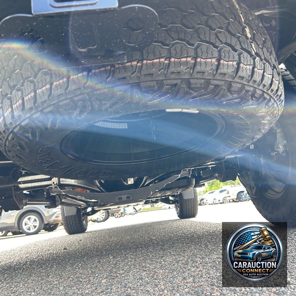 2024 Toyota Tacoma Trailhunter HV