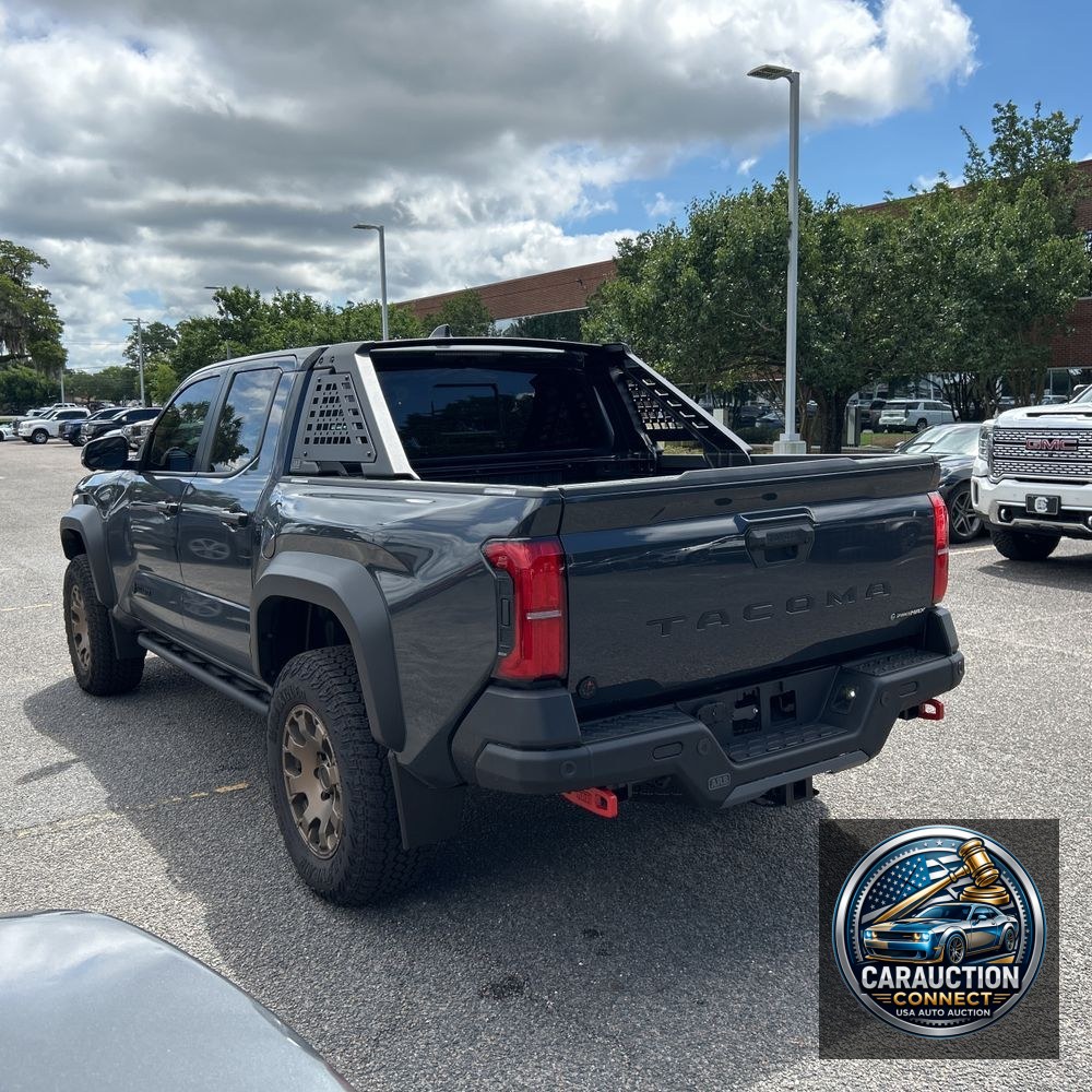 2024 Toyota Tacoma Trailhunter HV