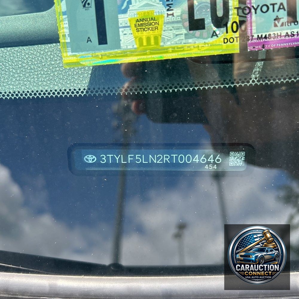 2024 Toyota Tacoma Trailhunter HV