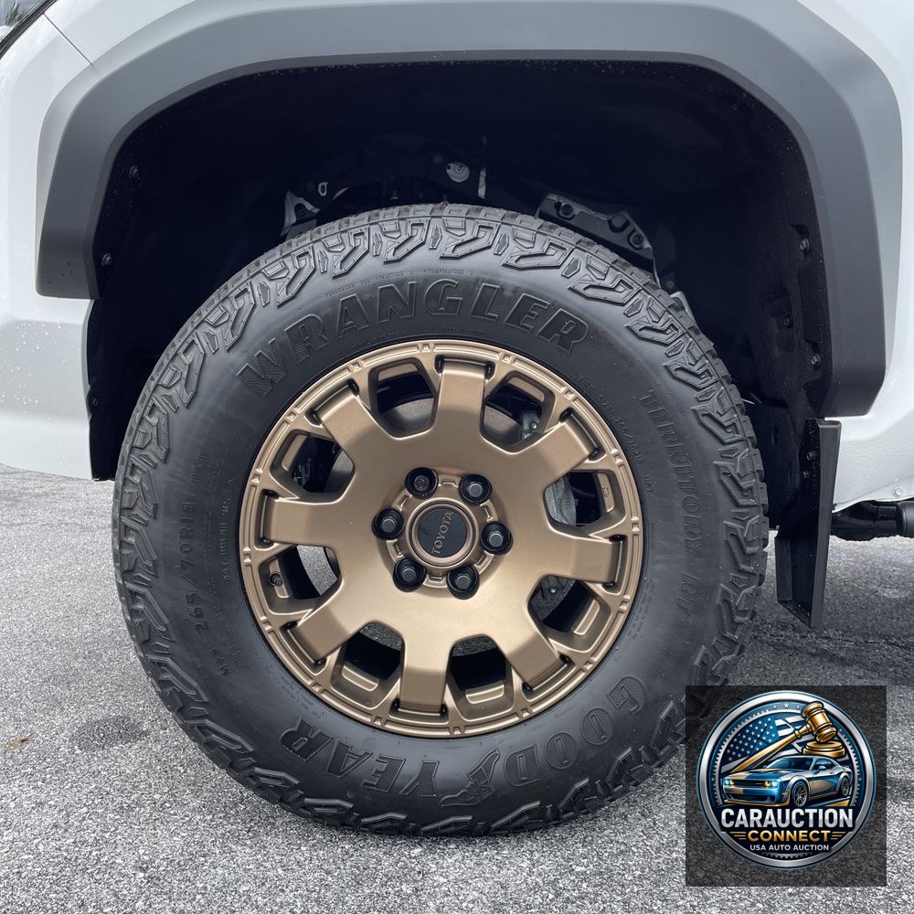 2024 Toyota Tacoma Trailhunter HV