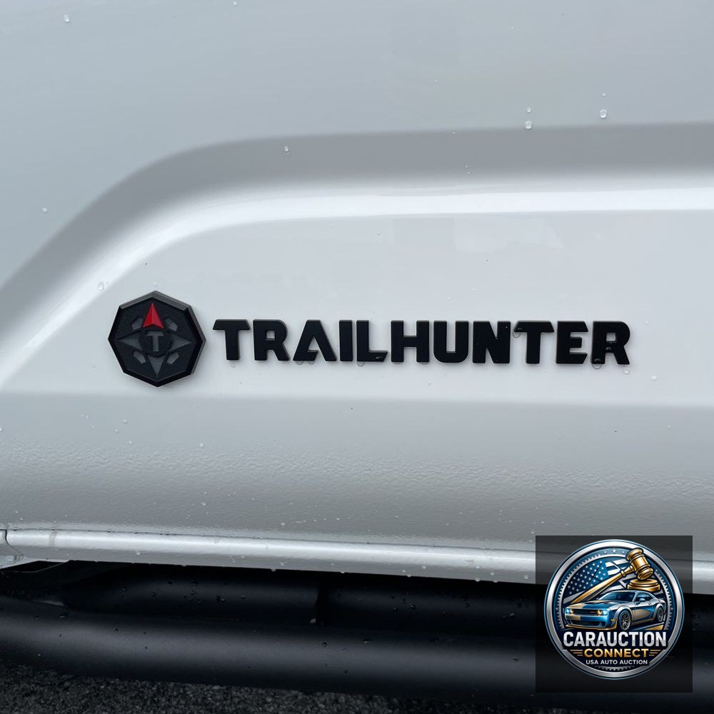 2024 Toyota Tacoma Trailhunter HV