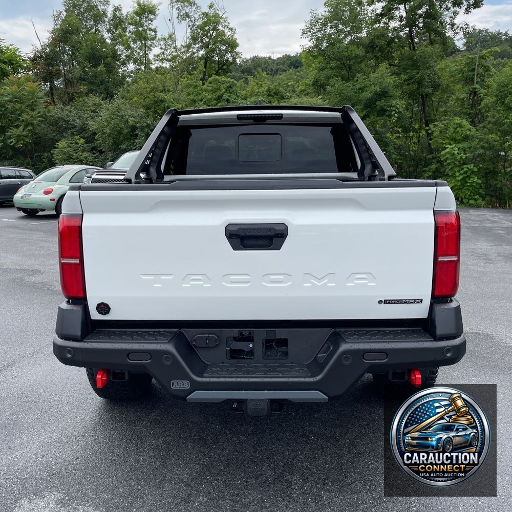2024 Toyota Tacoma Trailhunter HV