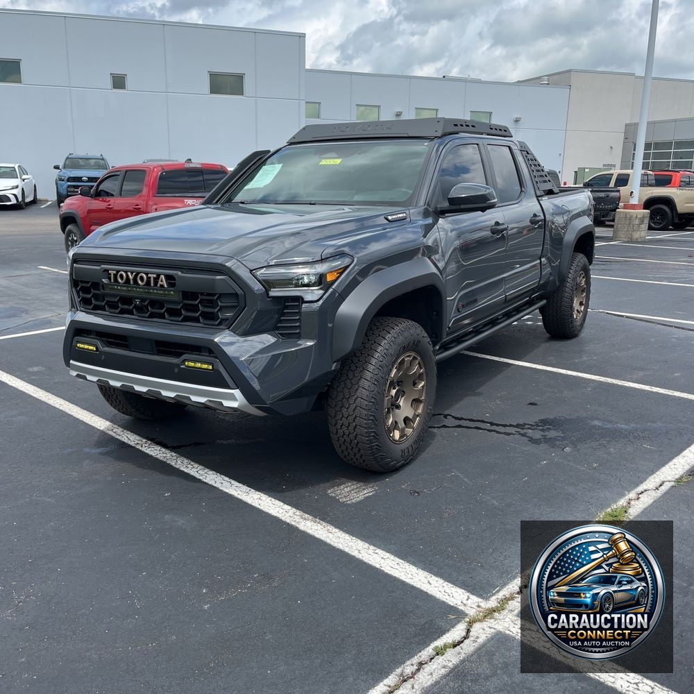 2024 Toyota Tacoma Trailhunter HV