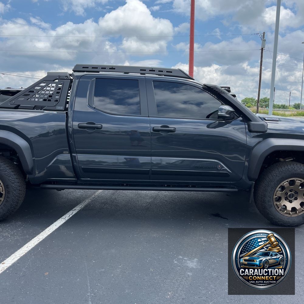 2024 Toyota Tacoma Trailhunter HV