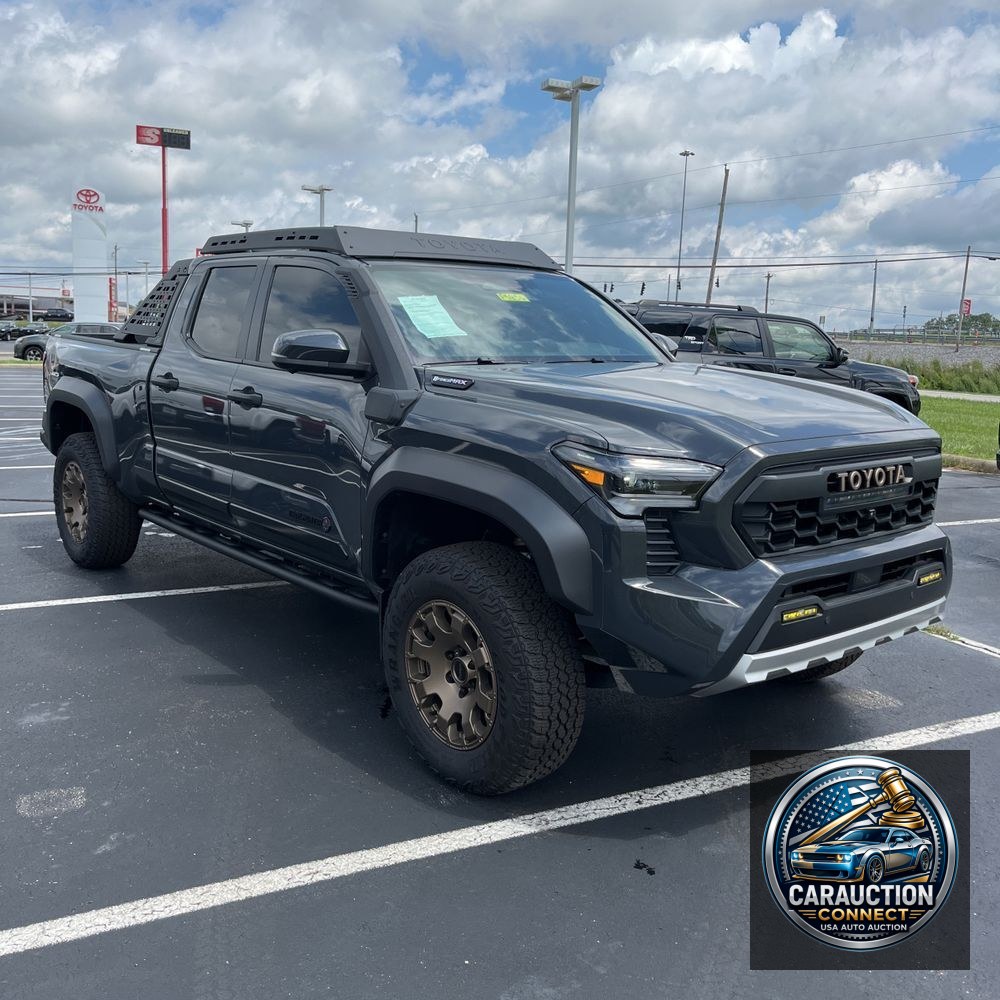 2024 Toyota Tacoma Trailhunter HV