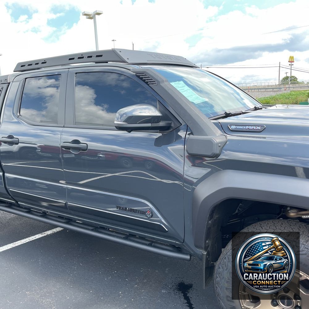2024 Toyota Tacoma Trailhunter HV