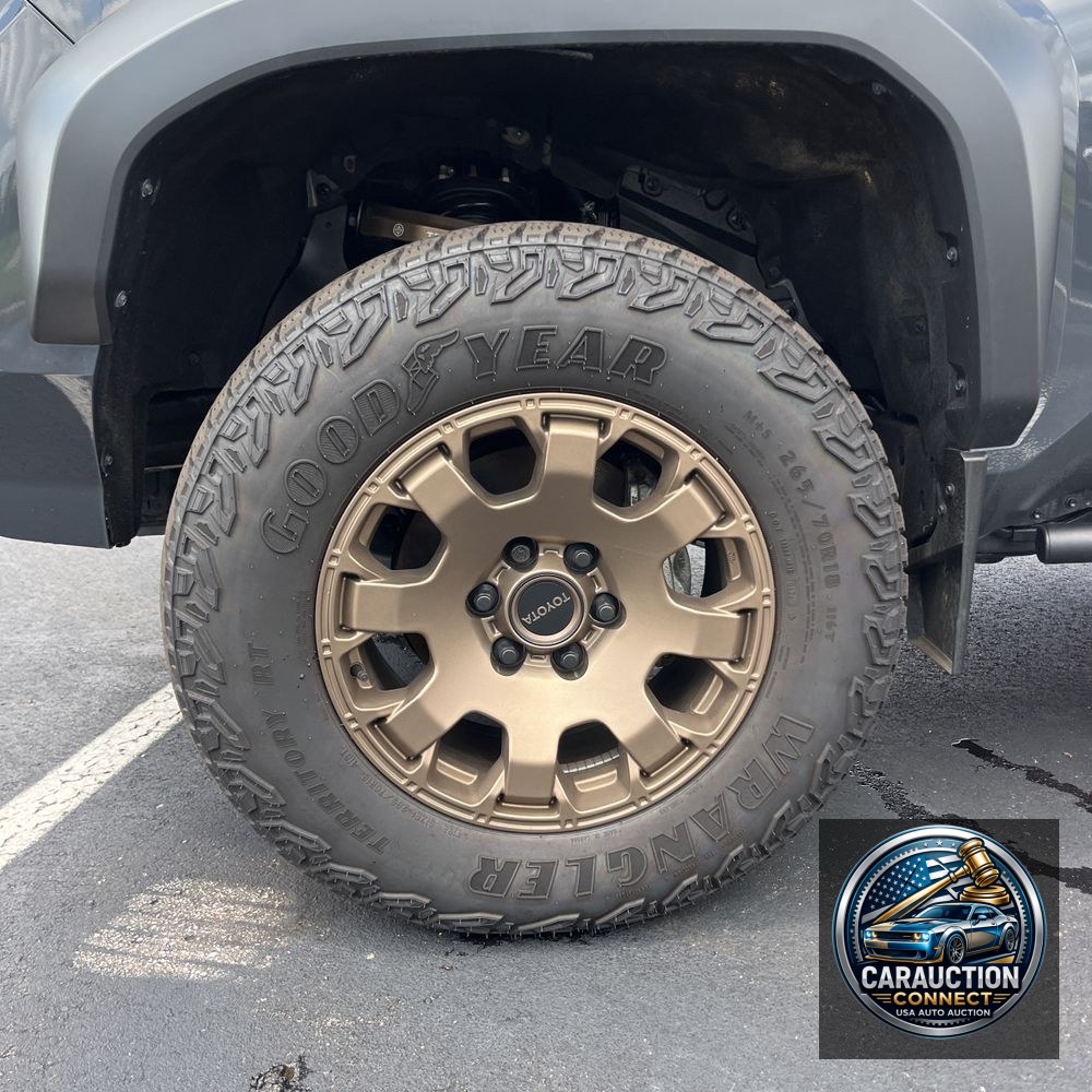 2024 Toyota Tacoma Trailhunter HV
