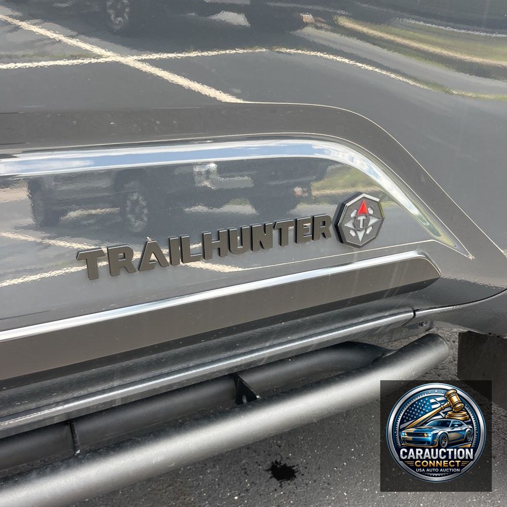 2024 Toyota Tacoma Trailhunter HV