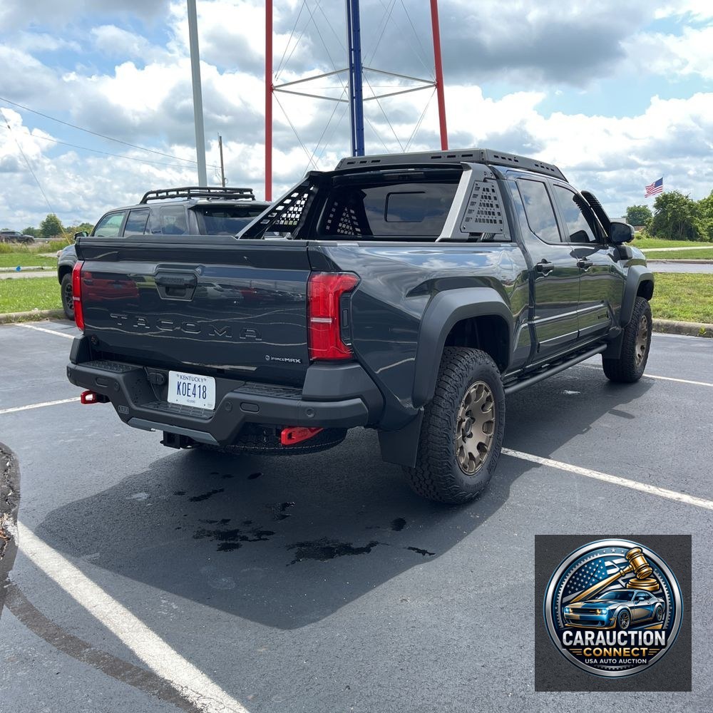 2024 Toyota Tacoma Trailhunter HV