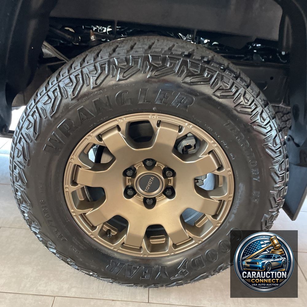 2024 Toyota Tacoma Trailhunter HV