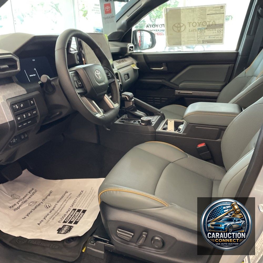 2024 Toyota Tacoma Trailhunter HV