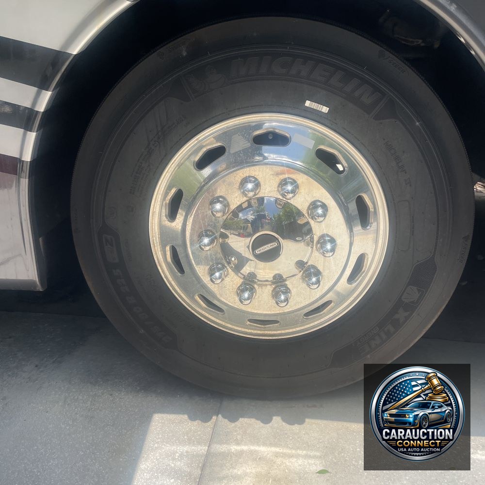 2022 Freight liner  XC-R motor home Chassie Motor home