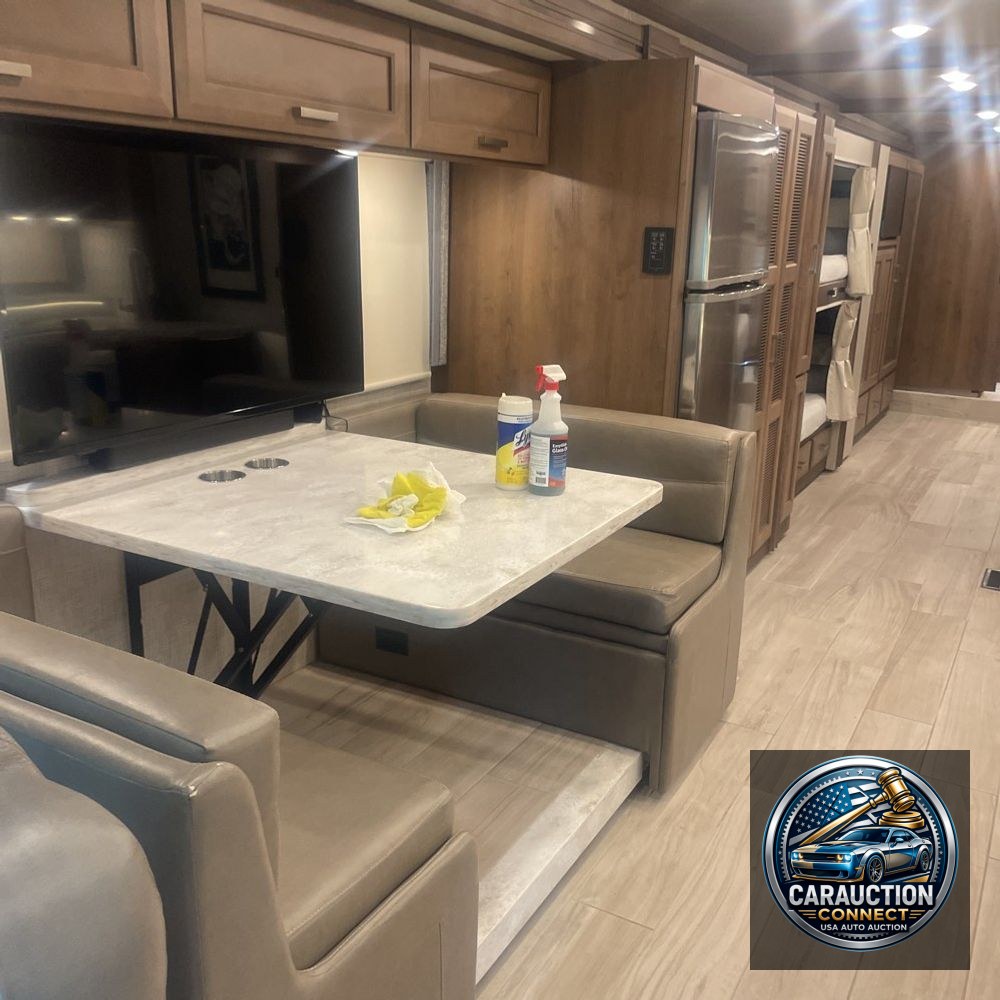 2022 Freight liner  XC-R motor home Chassie Motor home