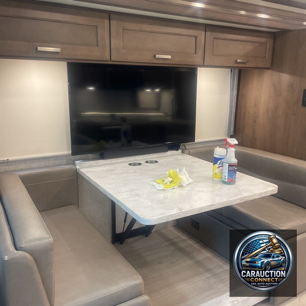2022 Freight liner  XC-R motor home Chassie Motor home