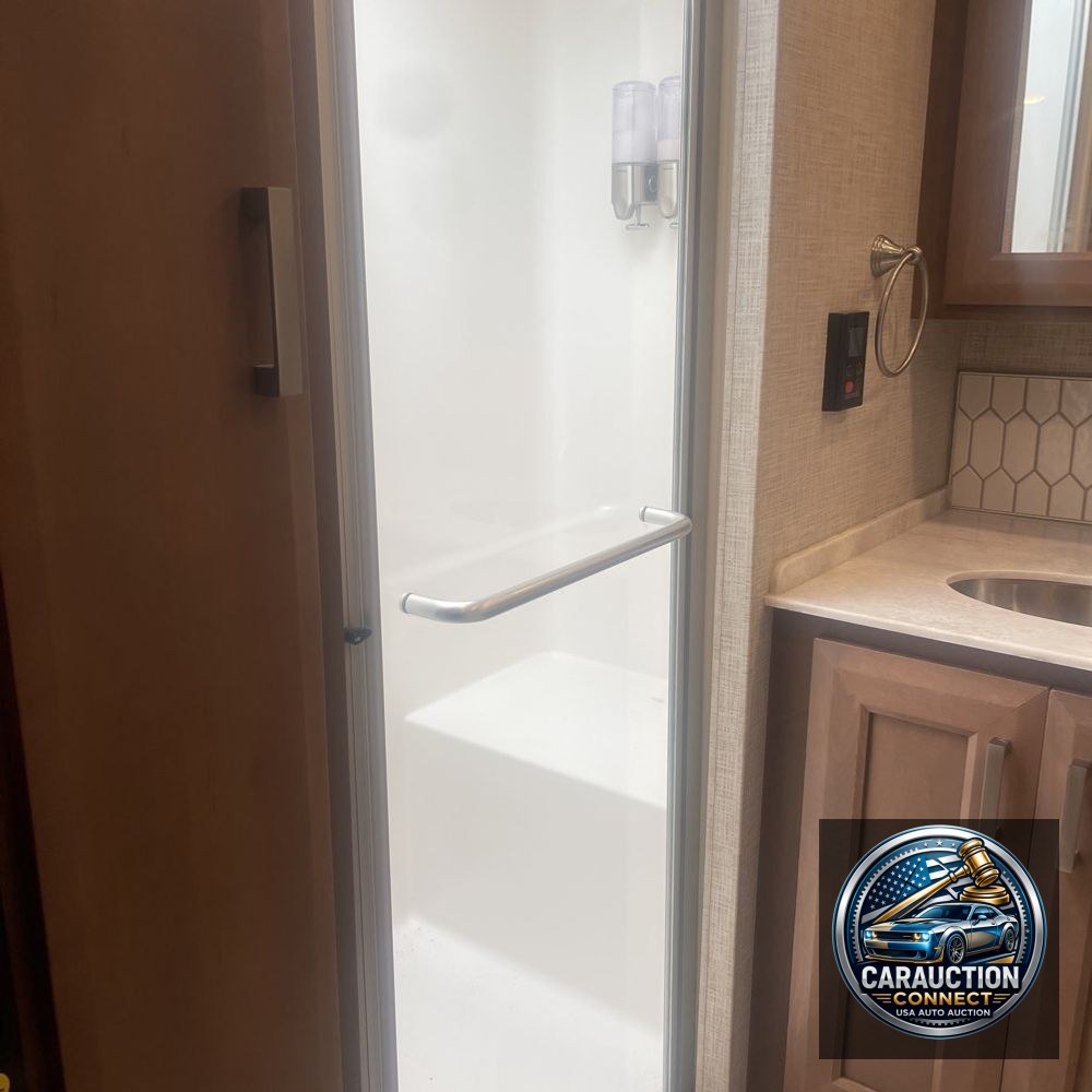 2022 Freight liner  XC-R motor home Chassie Motor home