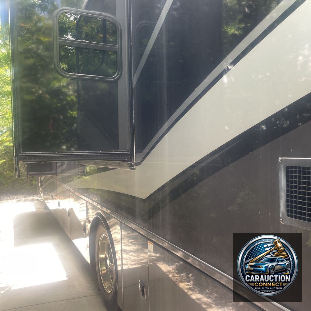 2022 Freight liner  XC-R motor home Chassie Motor home