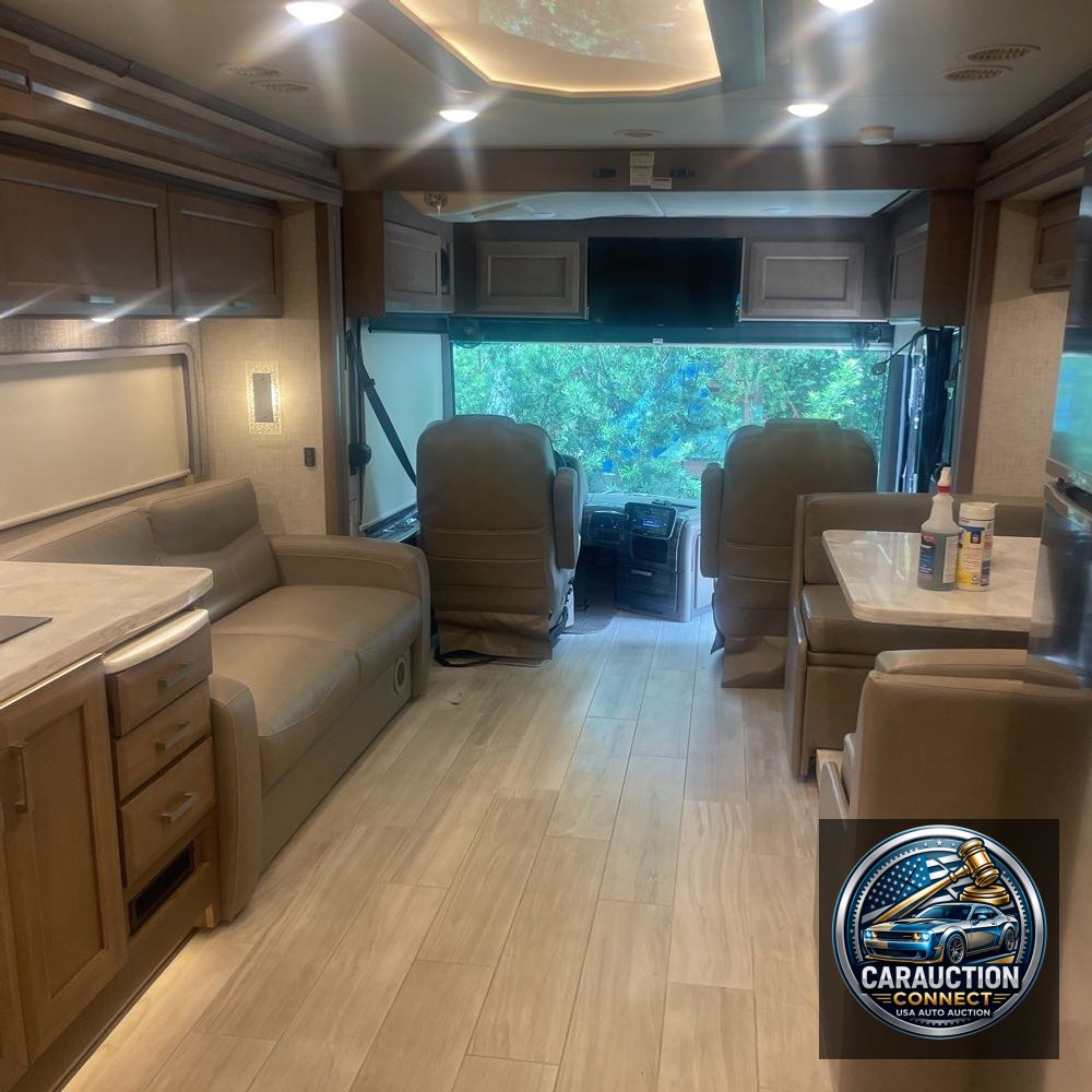 2022 Freight liner  XC-R motor home Chassie Motor home