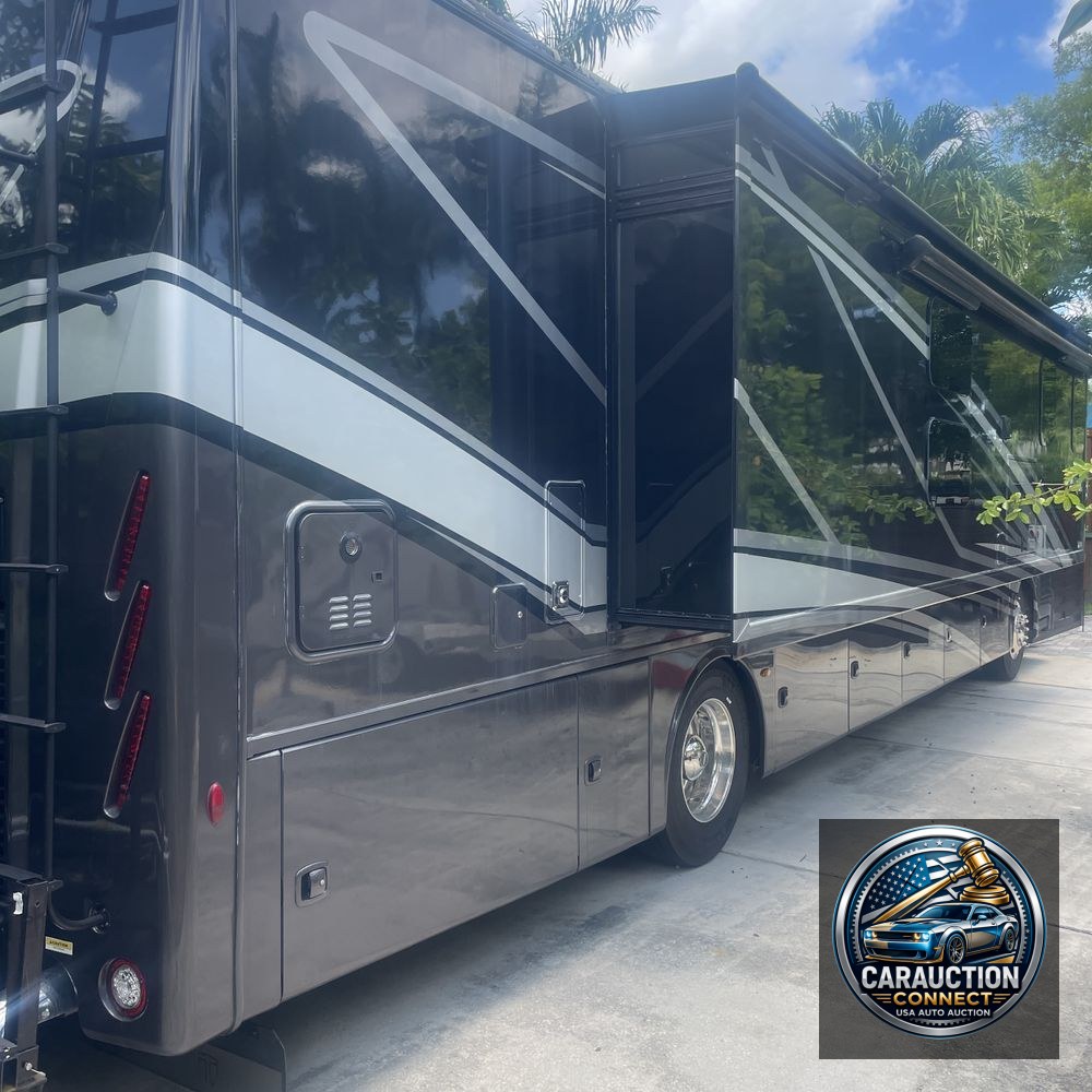 2022 Freight liner  XC-R motor home Chassie Motor home