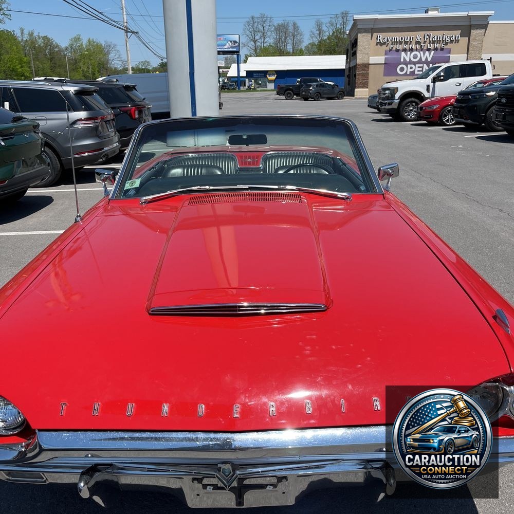 1964 Ford Thunderbird