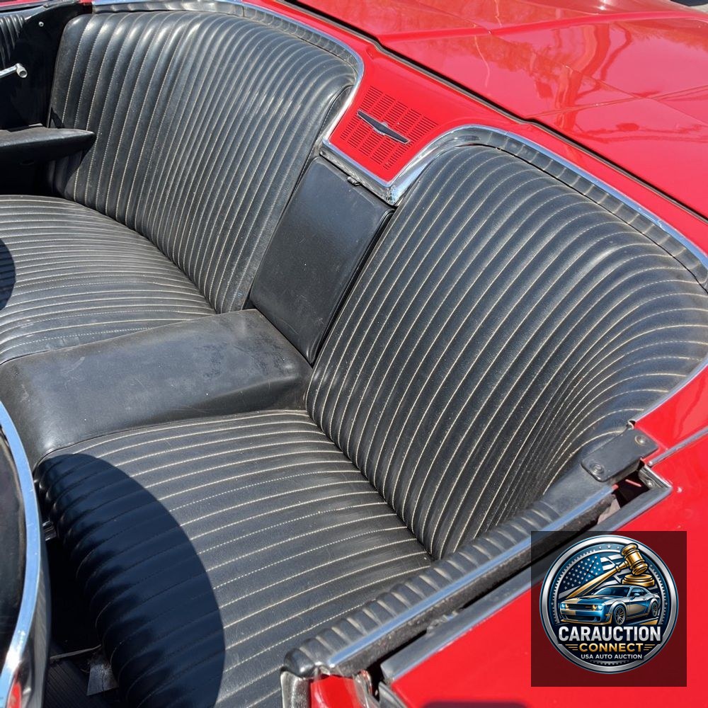 1964 Ford Thunderbird
