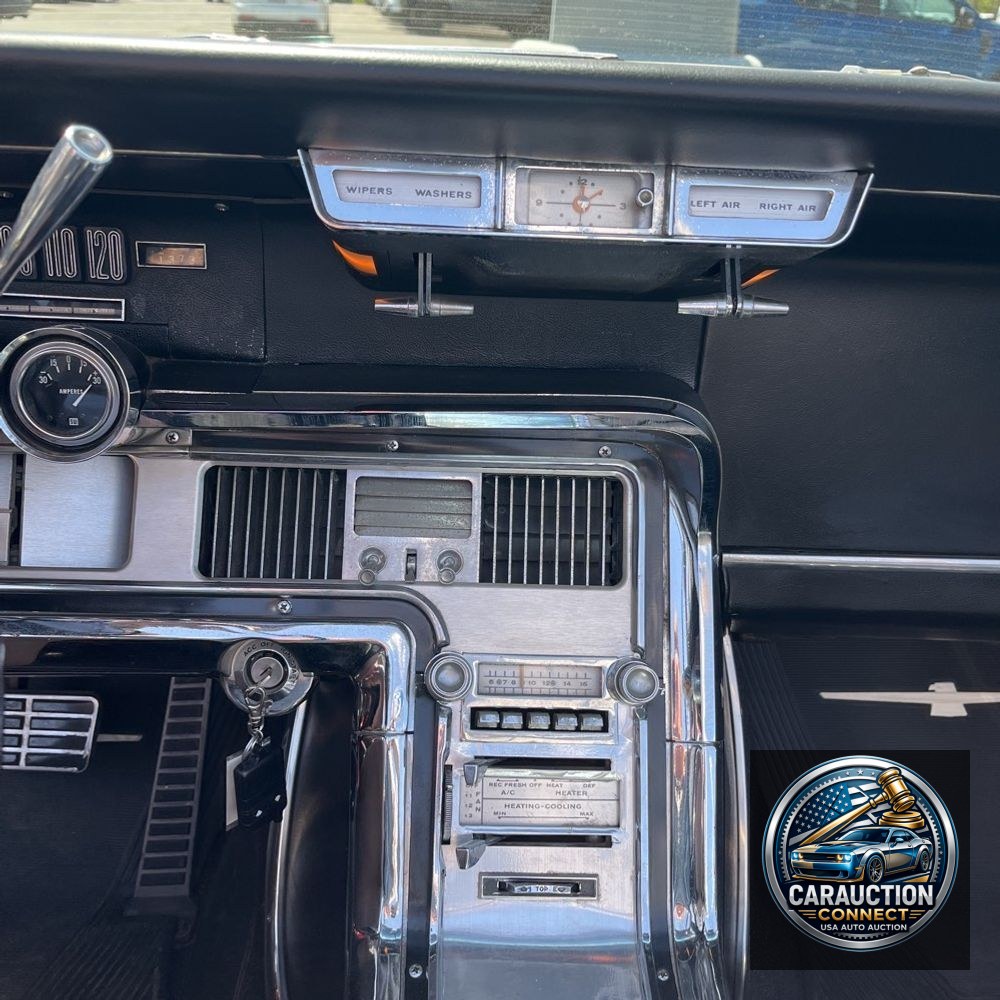 1964 Ford Thunderbird