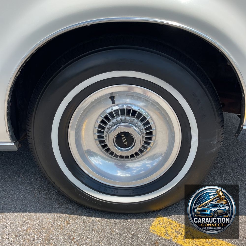 1974 Lincoln Continental Mark IV