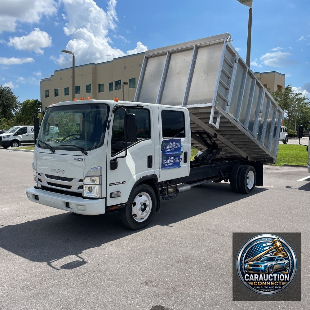 2025 ISUZU NPR HD