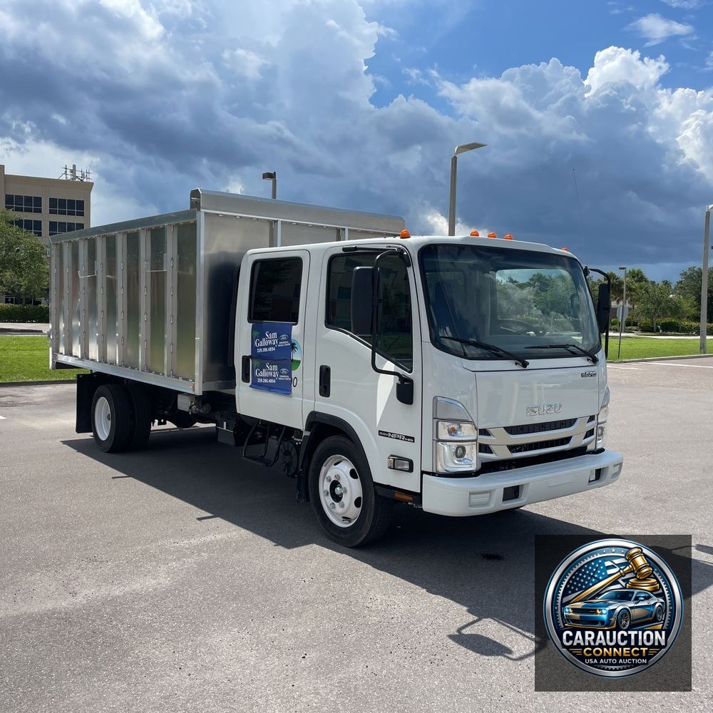 2025 ISUZU NPR HD