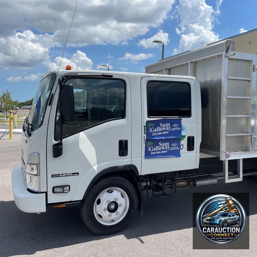 2025 ISUZU NPR HD