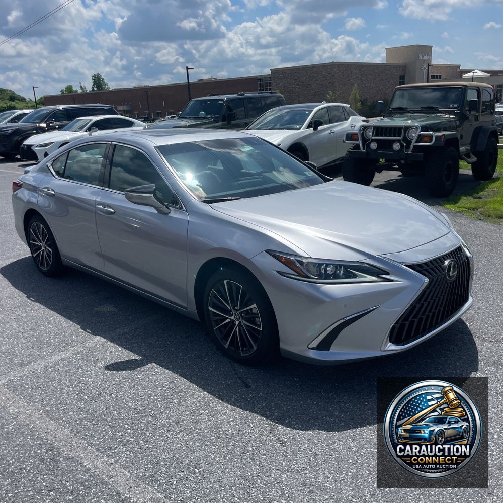 2025 Lexus ES 300h Base