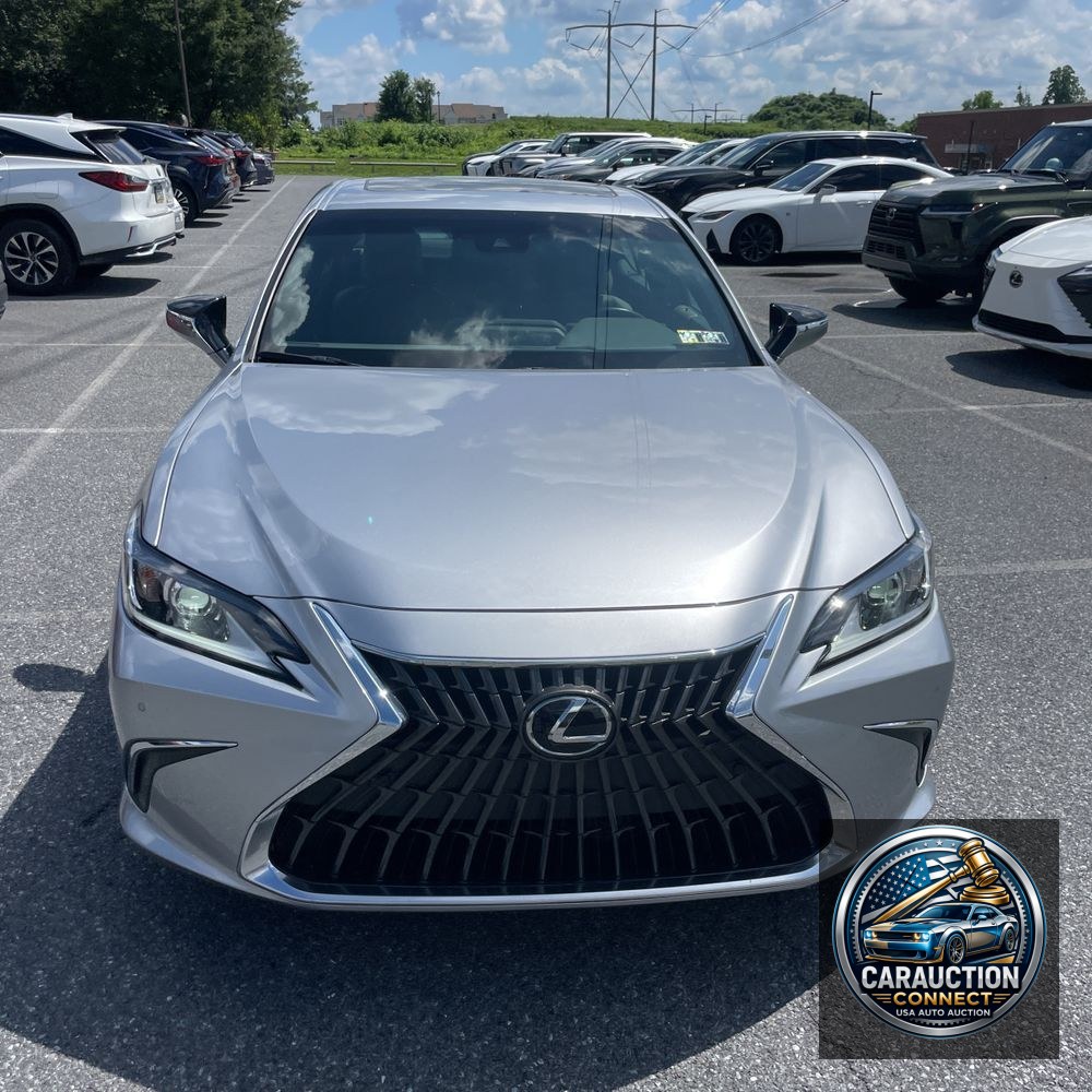 2025 Lexus ES 300h Base