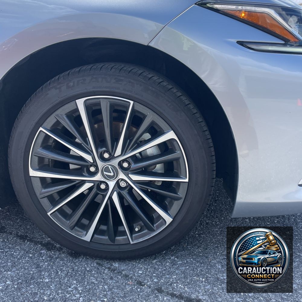 2025 Lexus ES 300h Base