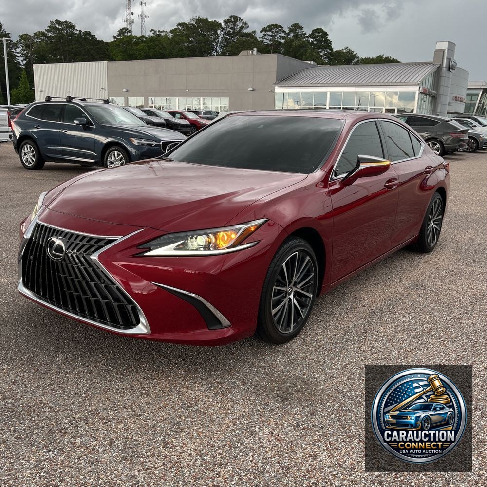 2025 Lexus ES 300h Base