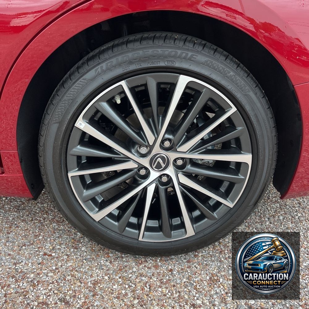 2025 Lexus ES 300h Base