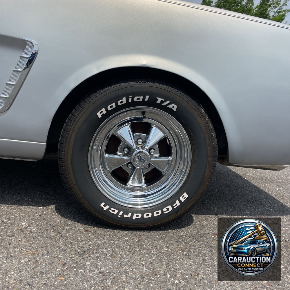 1965 Ford Mustang Base