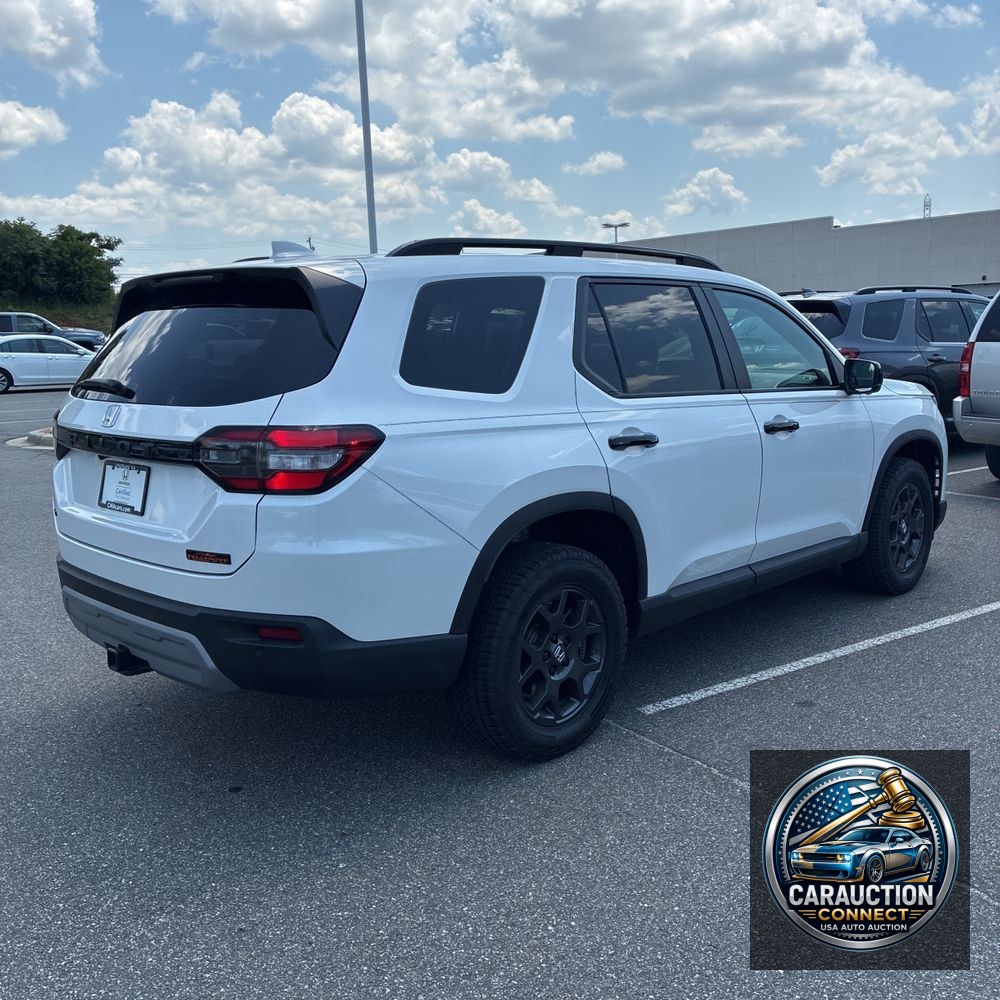 2025 Honda Pilot TrailSport