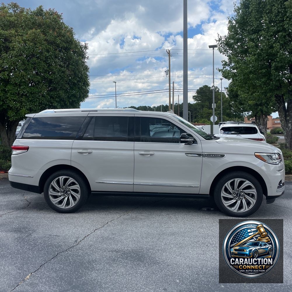 2023 Lincoln Navigator Reserve
