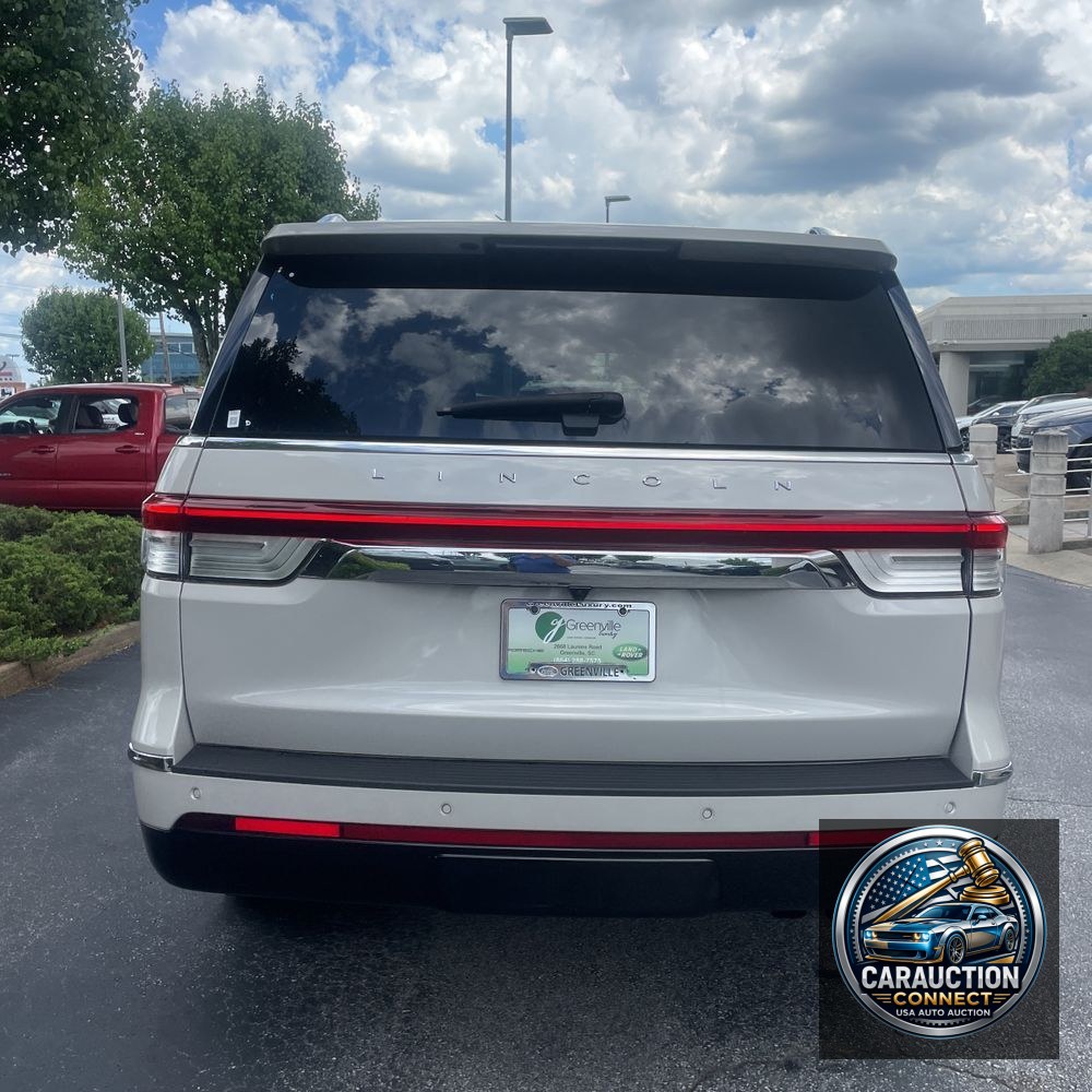 2023 Lincoln Navigator Reserve
