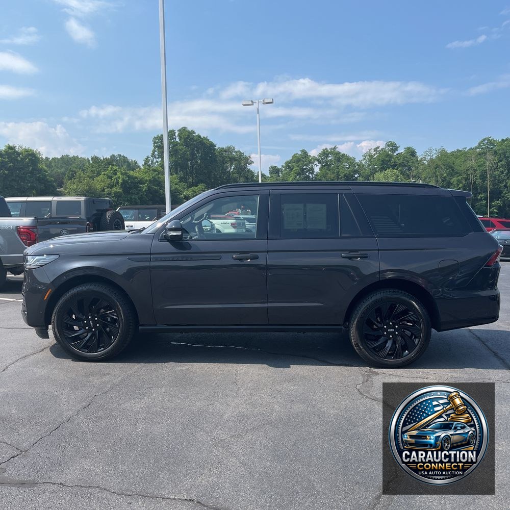 2025 Lincoln Navigator Reserve