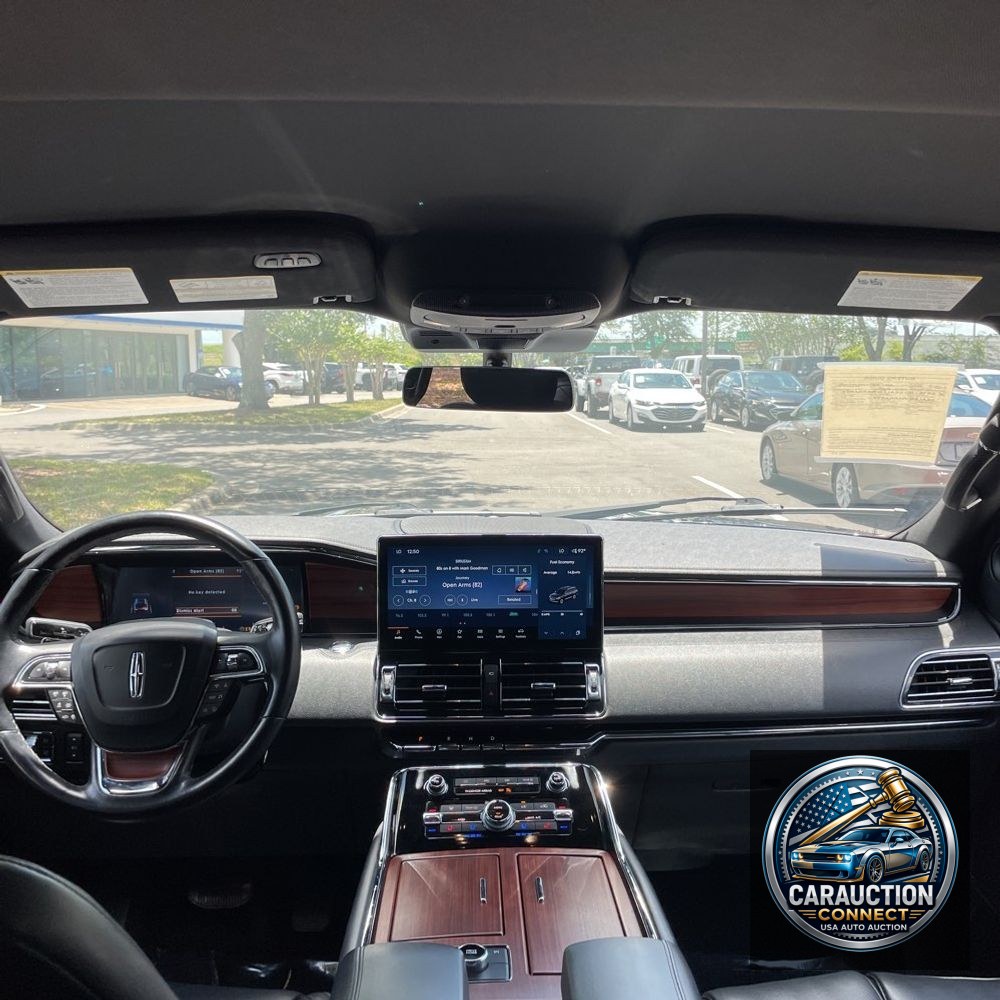 2023 Lincoln Navigator Standard