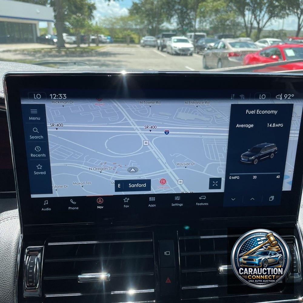 2023 Lincoln Navigator Standard