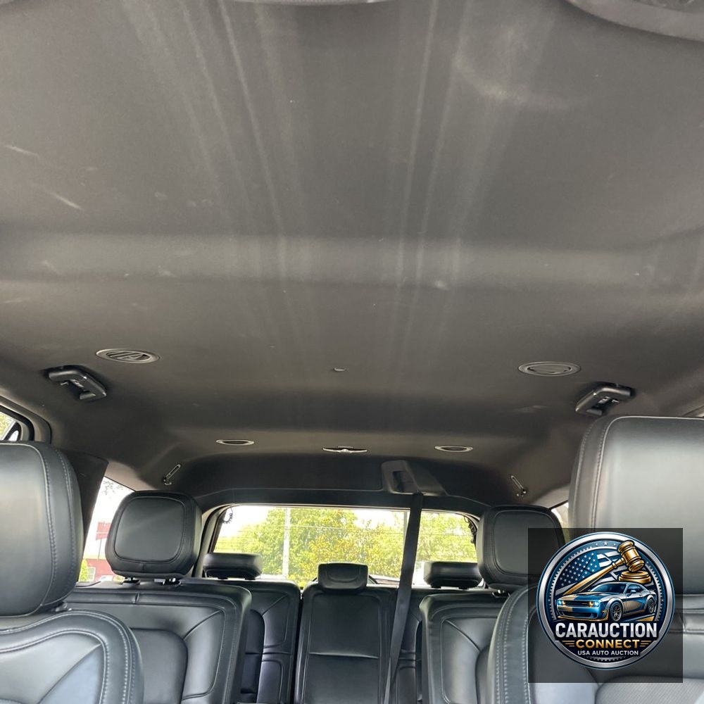 2023 Lincoln Navigator Standard