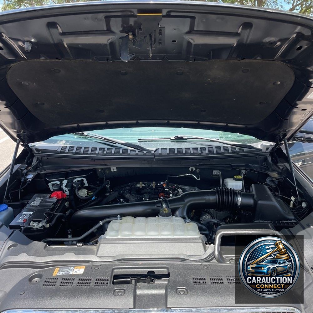2023 Lincoln Navigator Standard