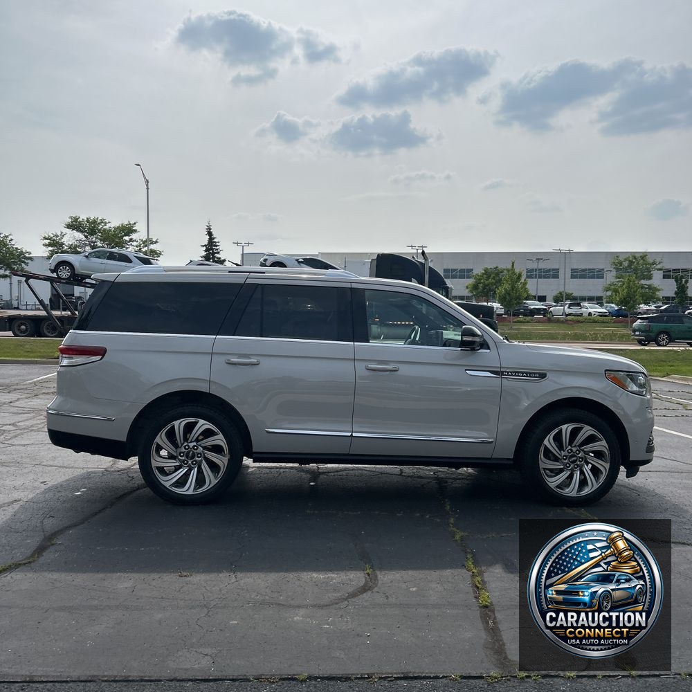 2024 Lincoln Navigator Premiere